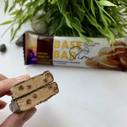 Base Bar Slim Батончик (40 г) в глазури вкус Бисквитное печенье 